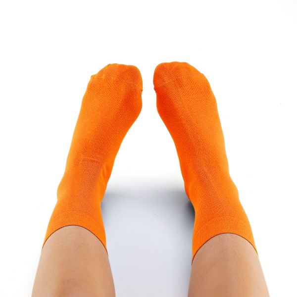 Biobaumwoll Socke orange angezogen